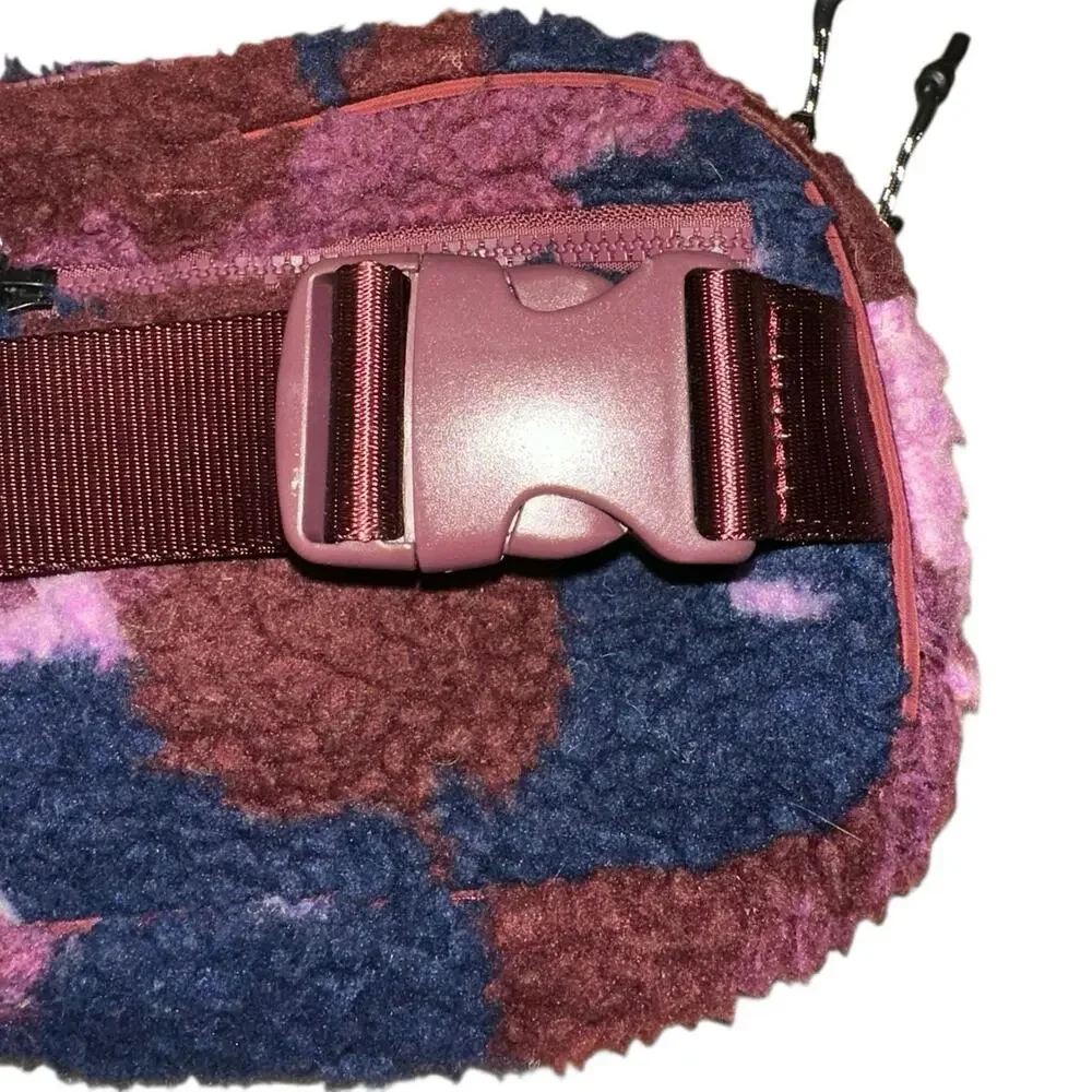 Fabletics‎ Teddy Belt Bag Multicolor Camo Fleece Crossbody Pouch
